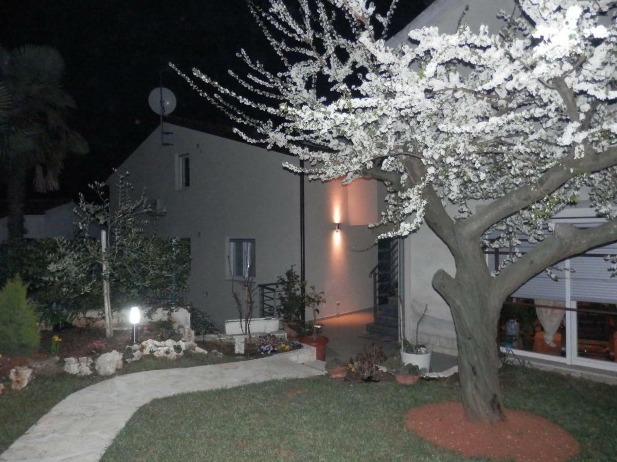 Luna Apartment Poreč Eksteriør bilde